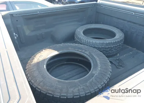 2019 Toyota Tundra Sr5 5.7L V8 from USA, damaged, VIN 5TFEY5F18KX254724